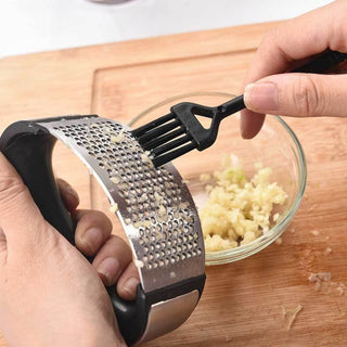 Stainless Steel Garlic Mincer - MasterChefify